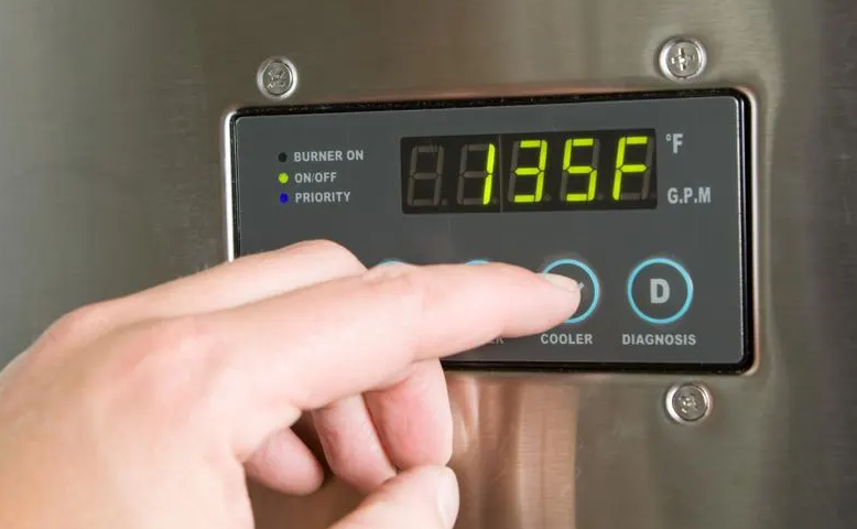 How-to-Avoid-the-Cold-Water-Sandwich-Effect-in-Tankless-Water-Heaters